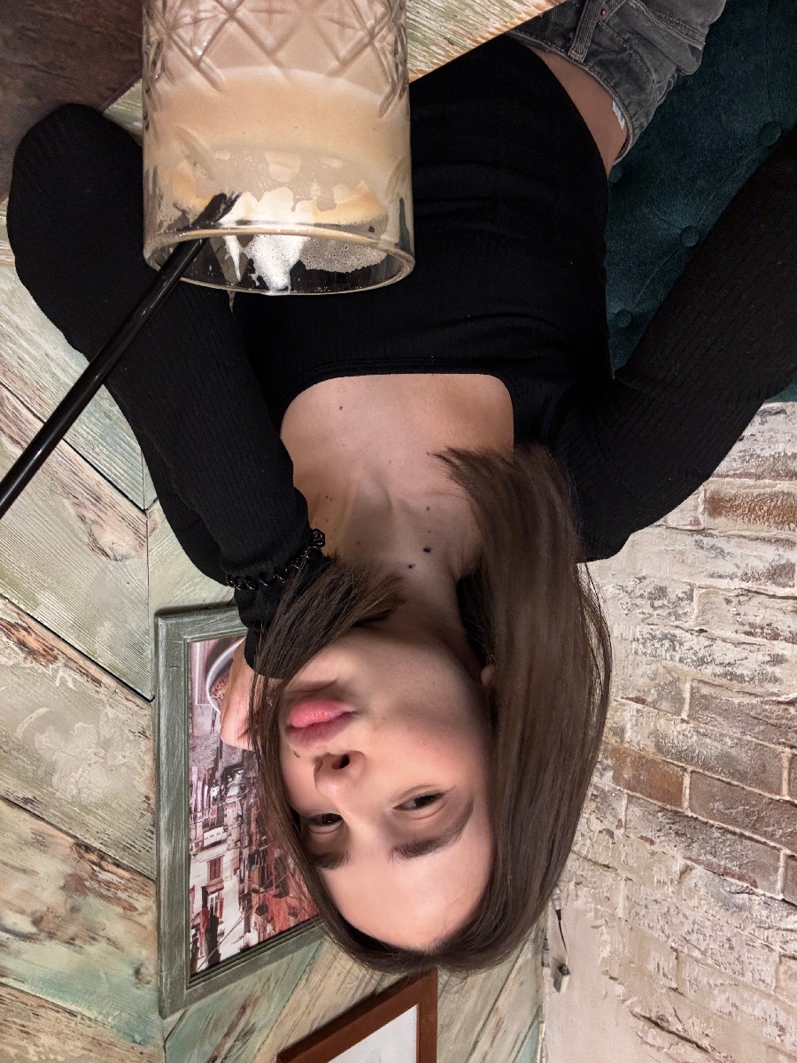 Fresh photos, fresh mood — Tina online in Charlotte